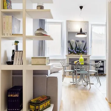 Azeglio63bologna - Il Caminetto * Boloňa